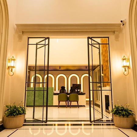 Hotel Mysore Radiance Esterno foto