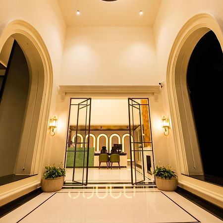 Hotel Mysore Radiance Esterno foto