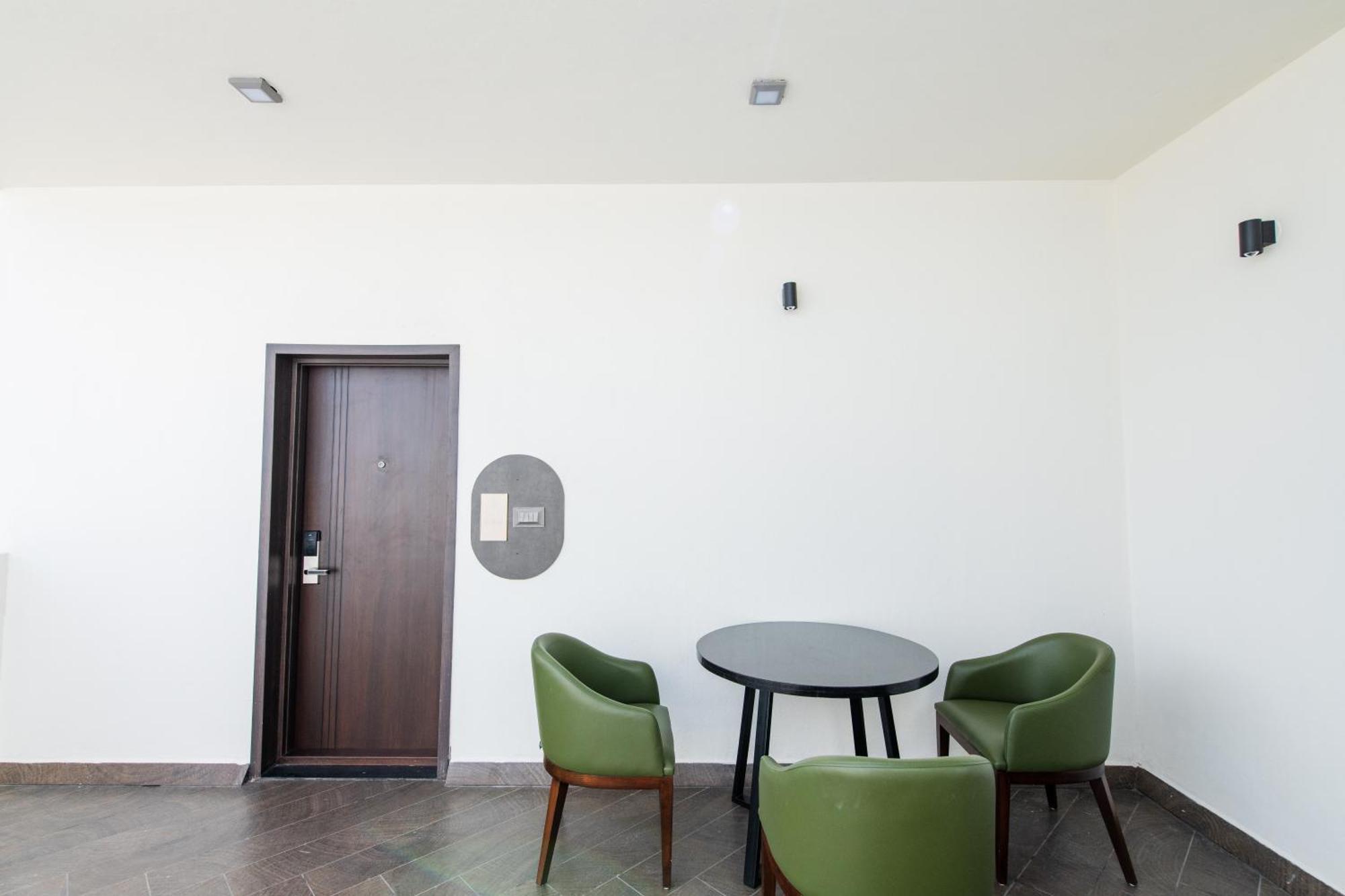 Hotel Mysore Radiance Esterno foto